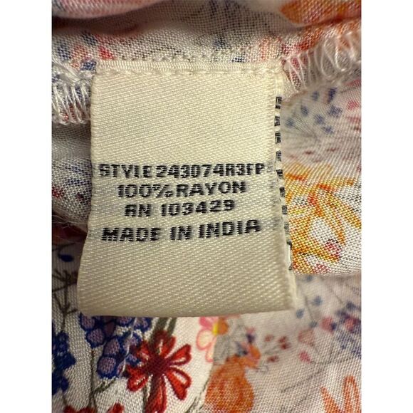 NWT Caffe Marrakesh Women's Floral Double Pocket Pintuck Short Sleeve Top Size M - Picture 8 of 9